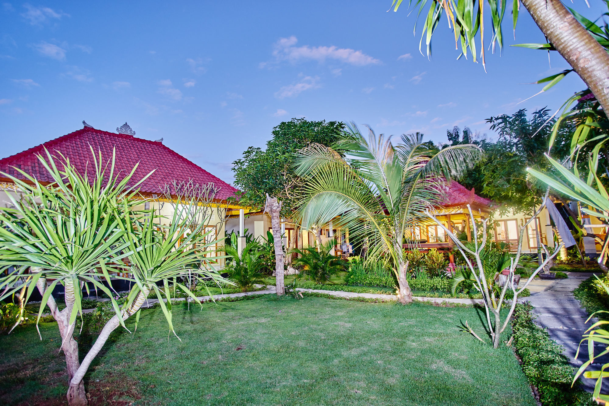 Taos House Nusa Lembongan Kültér fotó